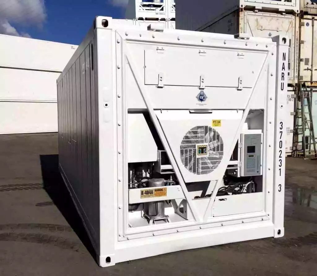 20ft Refrigerated Shipping Container – Thermo King Freezer – three-quarter exterior view of refrigerated container with cooling equipment