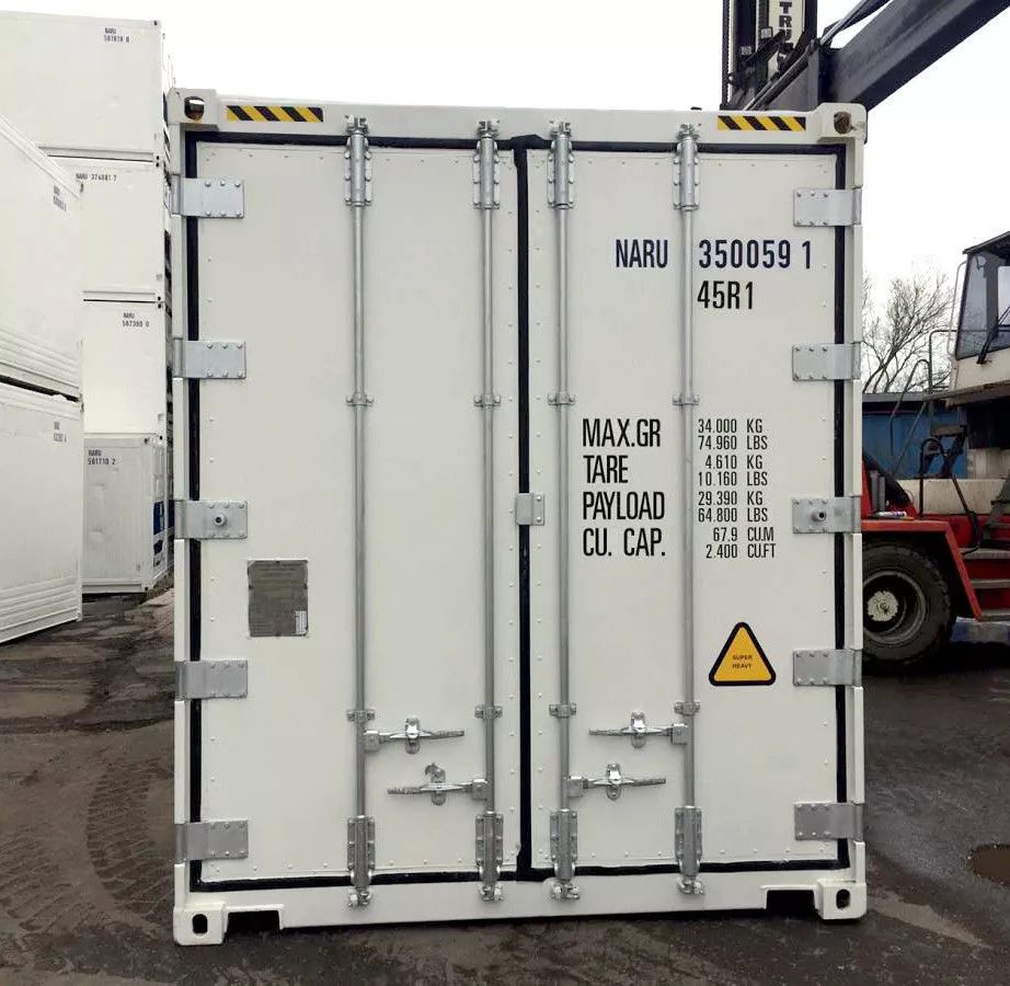 40ft High Cube Reefer Container – Deep-Freeze Cold Storage – closed refrigerated container cargo doors in a crowded yard