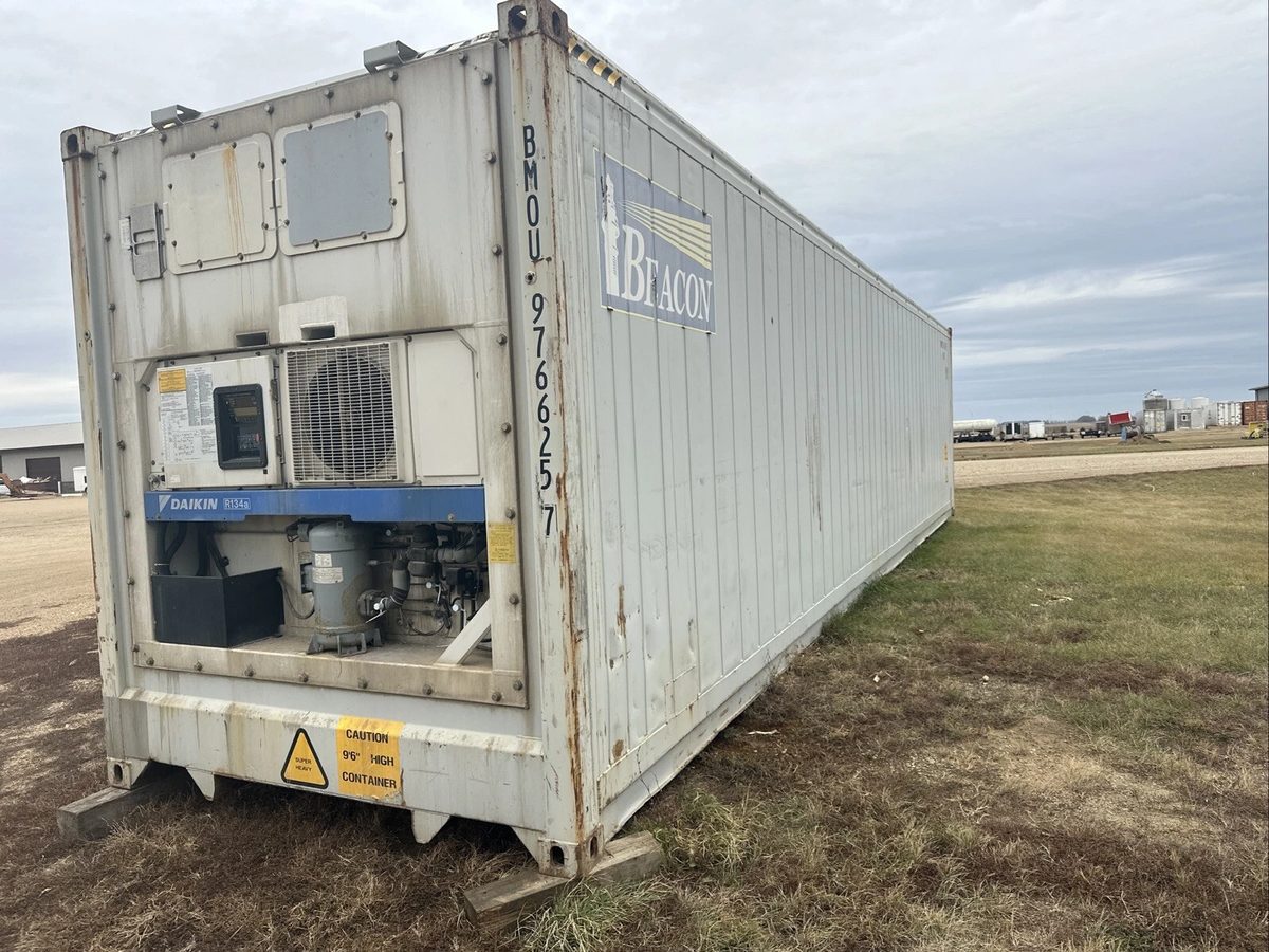 40ft Refrigerated Shipping Container – Daikin Cooling – three-quarter exterior view of weathered container with refrigeration equipment