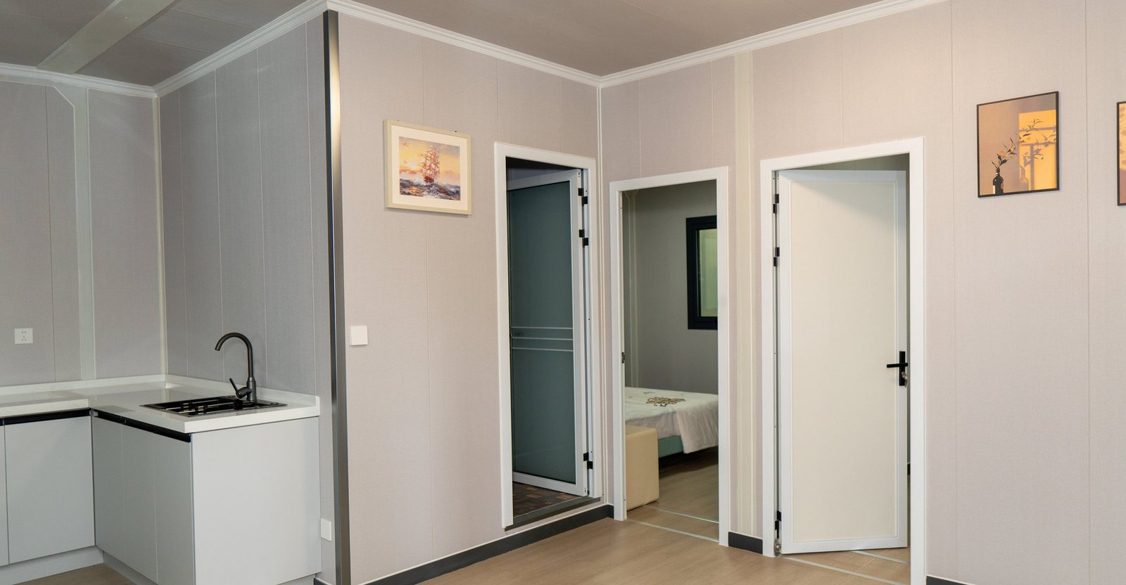 20ft Expandable Container Home – 2-Bedroom Beach-Side Cabin – 20FT Expandable Container Home — 2 Bedroom Beach-Side Cabin | 385 SF — 19ft 4in x 20ft 8in expanded — New in new condition (3)