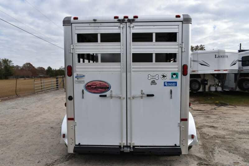 2005 Sundowner 2 Horse Trailer – Sunlite Straight Load – Direct rear view showing double doors and manufacturer decals