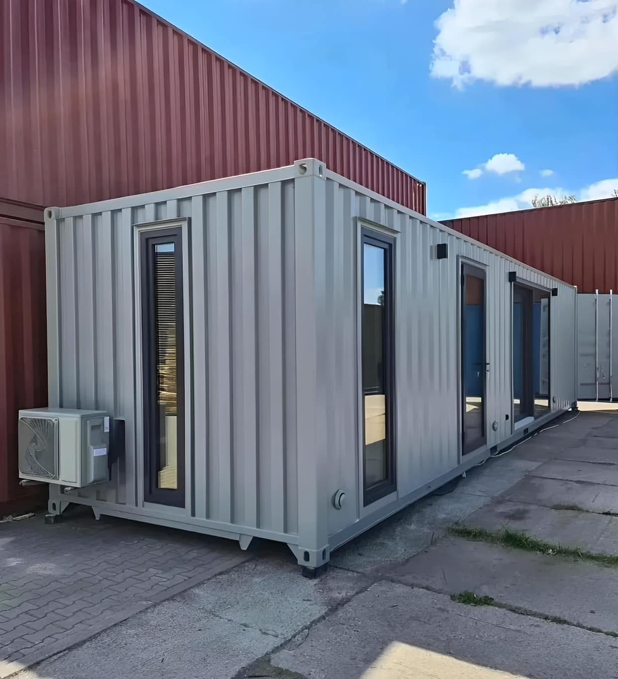 40ft Container Home – Custom Open-Plan Layout – Custom 40ft Shipping Container House — 40ft — new in new condition