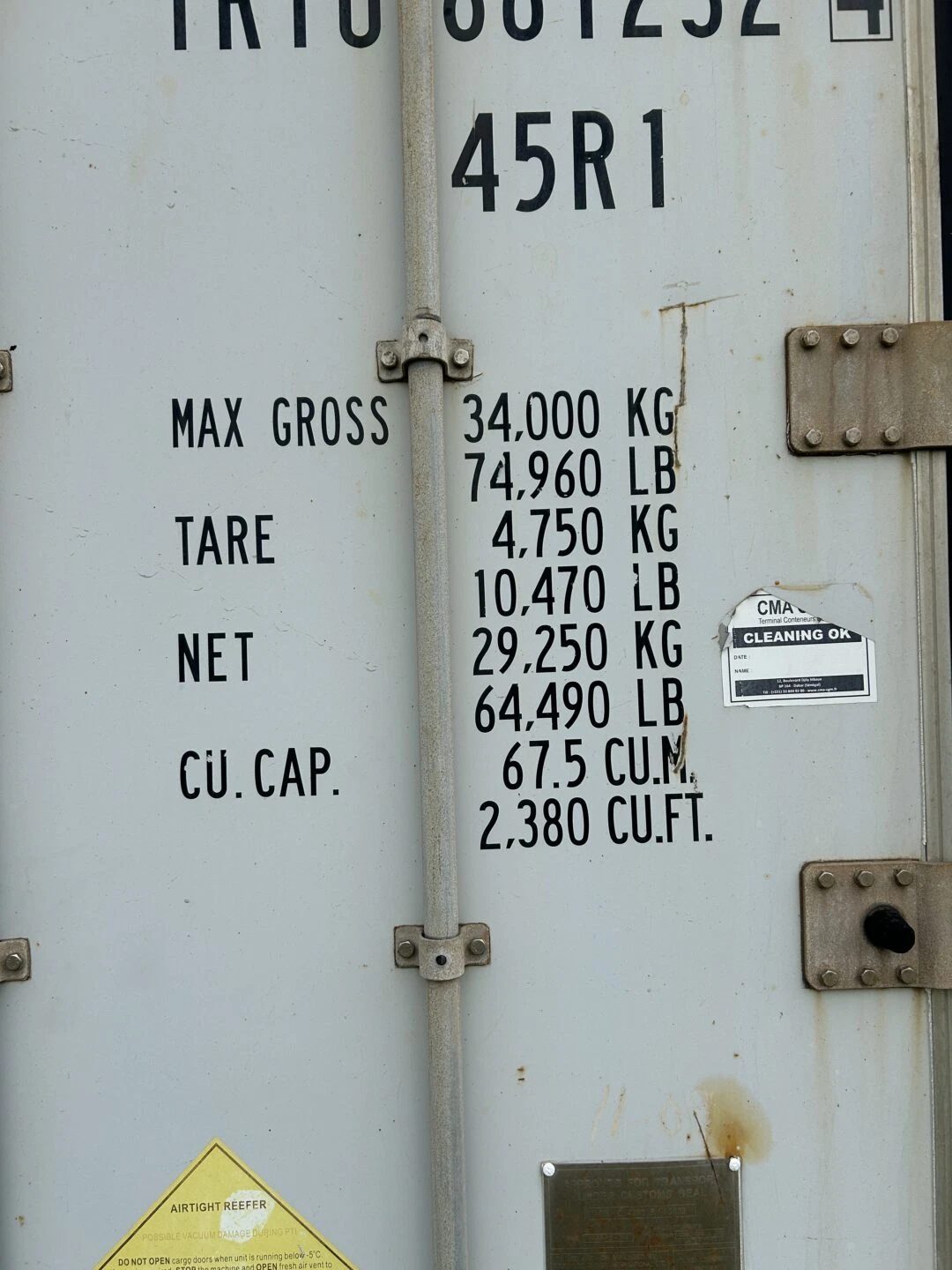 40ft High Cube Refrigerated Container – Insulated Storage – close-up of container door weight markings and locking hardware