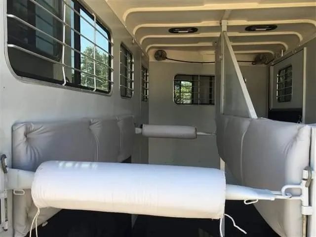 2007 Hawk 2 Horse Bumper Pull Trailer – Side Ramp – Close up of the padded butt bars and dividers inside the trailer