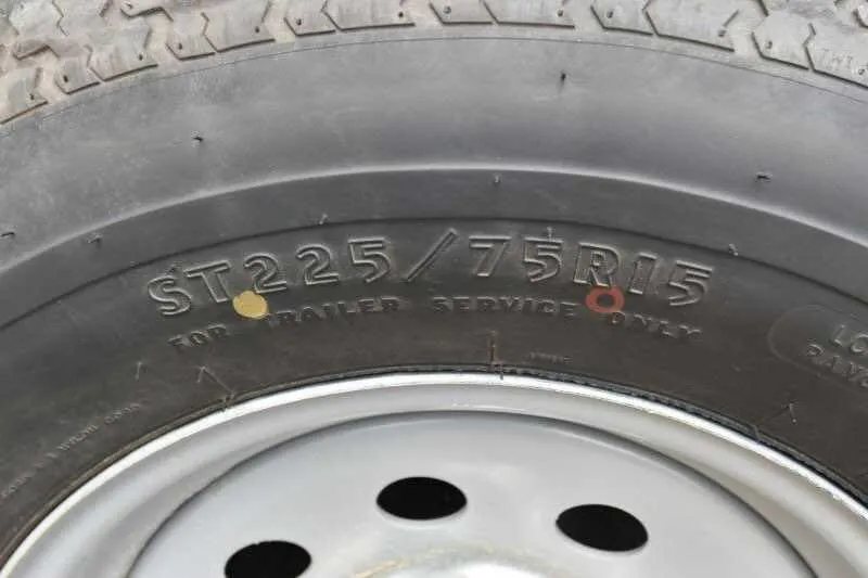 2016 Shadow 2 Horse Trailer – Aluminum, Dressing Room – Close-up view of the tire sidewall indicating the tire size specifications