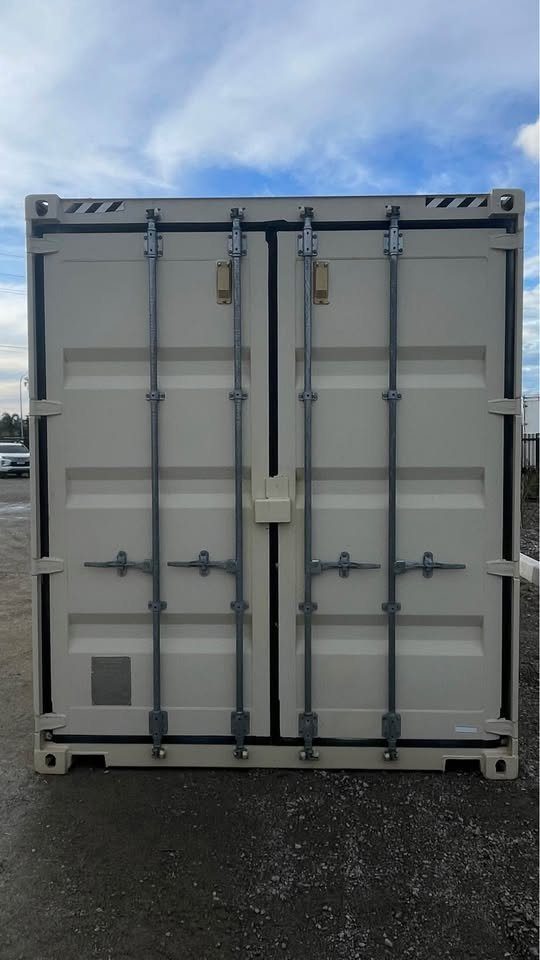 20ft High Cube Shipping Container – Rear Rollup Door – front view of closed cargo doors with locking bars