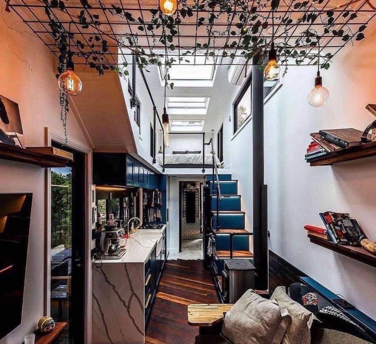 20ft Two-Level Container Home – Loft Bedroom, Outdoor Deck – Two-level 20ft container home with loft bedroom and outdoor deck — new condition (3)