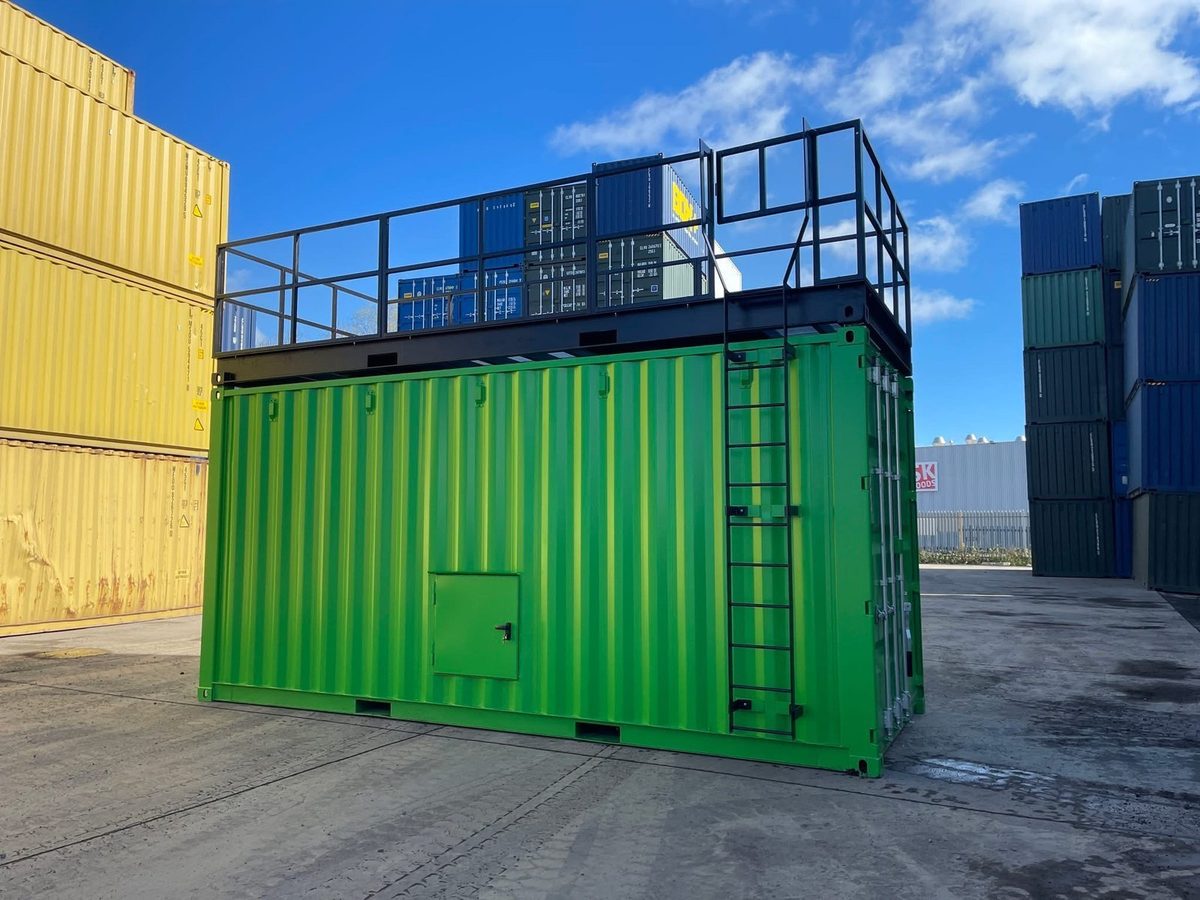 20ft Custom Training Container – Confined Space Layout – green training container with side hatch, ladder and rooftop railings