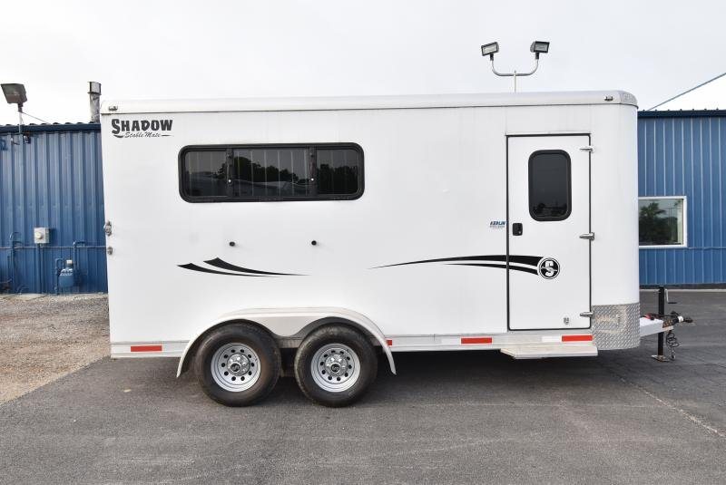 2021 Shadow 3 Horse Trailer – Fold-In Tack Wall – White horse trailer side profile showing a drop window and a side entry door