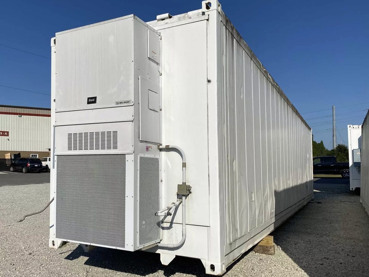 40ft High Cube Insulated Container – Lighting and Electrical – Three-quarter exterior view of white container with mounted HVAC system