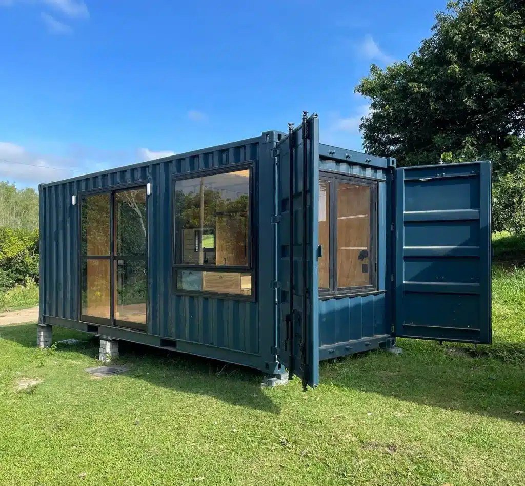 20ft Cozy Cabin Container Home – Kitchenette, Bath – Custom 20ft Cozy Cabin Container House — 20ft — new in new condition