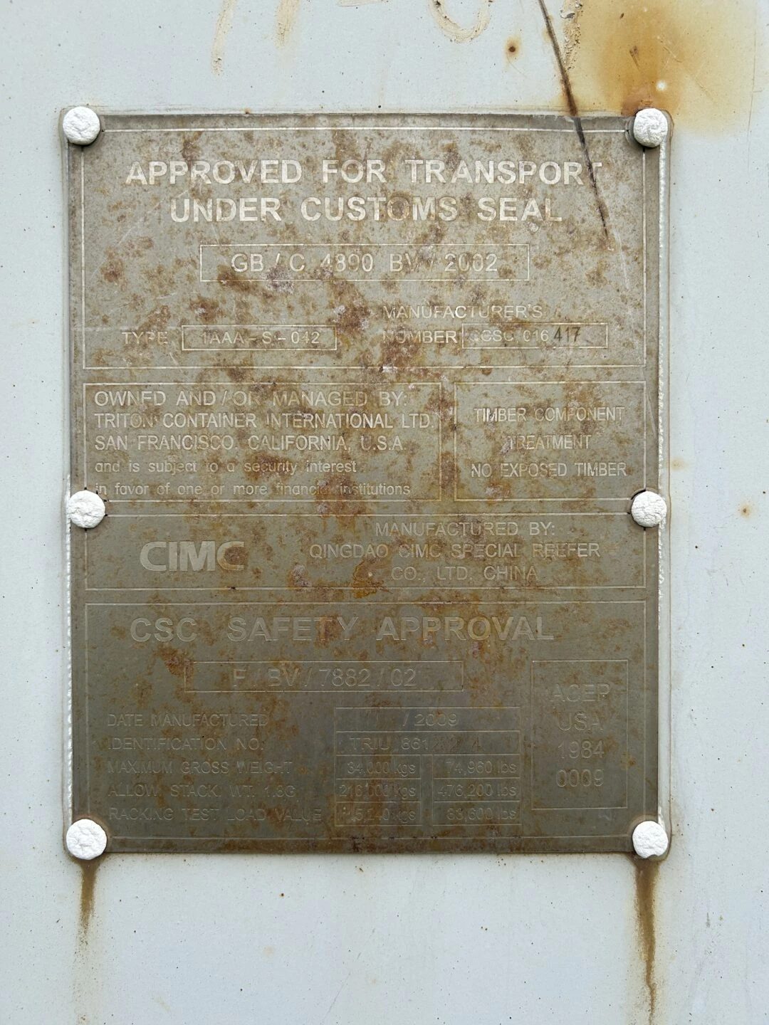 40ft High Cube Refrigerated Container – Insulated Storage – close-up of weathered container identification and safety approval plate
