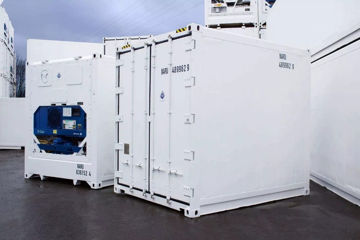 10ft Refrigerated Shipping Container – Compact Cold Storage – three-quarter exterior view of white refrigerated container with doors closed