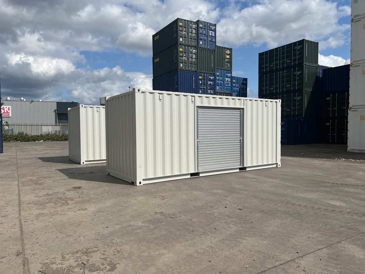 20ft Refurbished Shipping Container – Roller Shutter Access – three-quarter exterior view of container with closed roller shutter