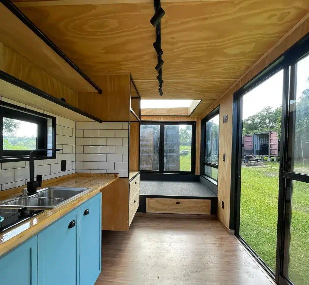 20ft Cozy Cabin Container Home – Kitchenette, Bath – Custom 20ft Cozy Cabin Container House — 20ft — new in new condition (8)