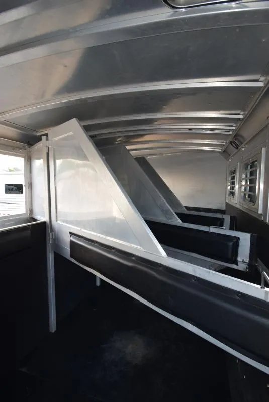 2008 C and C Trailers 4 Horse Bumper Pull – Hay Pod – Interior horse stalls with padded dividers and aluminum wall panels