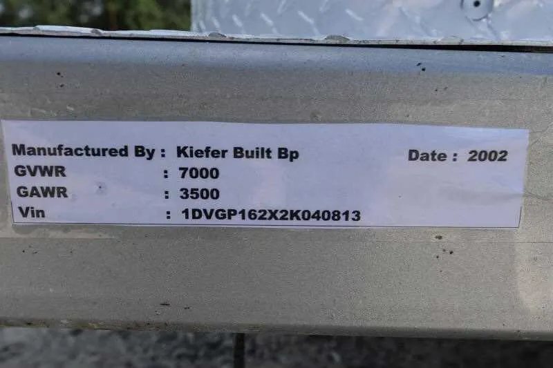 2002 Kiefer Built 2 Horse Bumper Pull – Dressing Room – Manufacturer identification sticker showing VIN and GVWR specifications