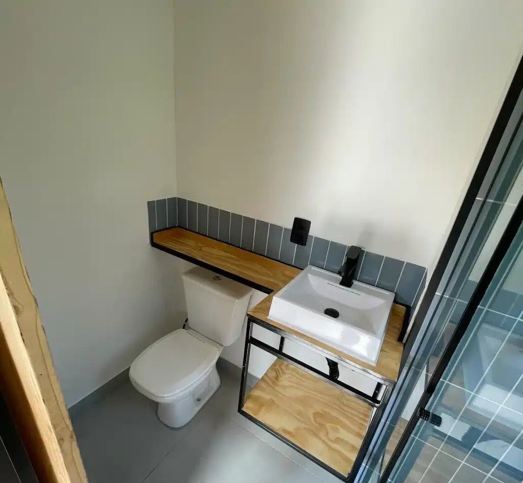20ft Cozy Cabin Container Home – Kitchenette, Bath – Custom 20ft Cozy Cabin Container House — 20ft — new in new condition (4)