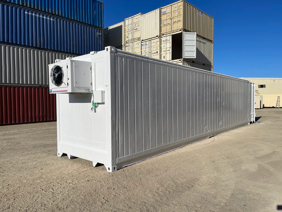 40ft Used High Cube Reefer – New 5HP Single-Phase Motor – three-quarter exterior of white container with mounted refrigeration unit