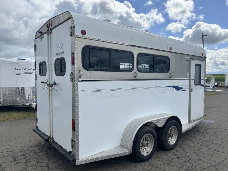 2000 Morgan Built 3 Horse Trailer – Bumper Pull – A three-quarter exterior view from the rear right side of the trailer