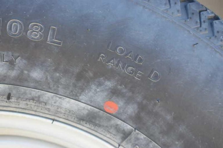 2017 CM 3HSLBP 3 Horse Trailer – Galvanneal, Dressing Room – Close up of the trailer tire sidewall showing the load range information