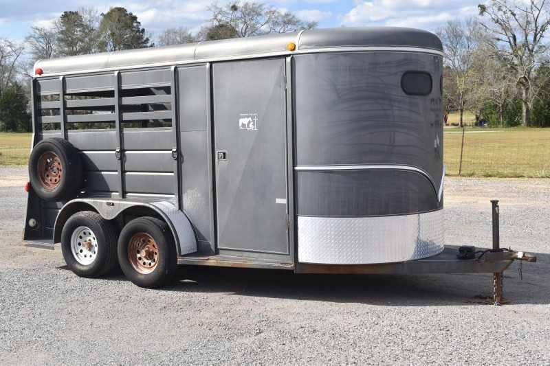 2007 WW 2HSL 2 Horse Trailer – Front Dressing Room – Grey two horse trailer exterior shown from a three-quarter passenger side angle