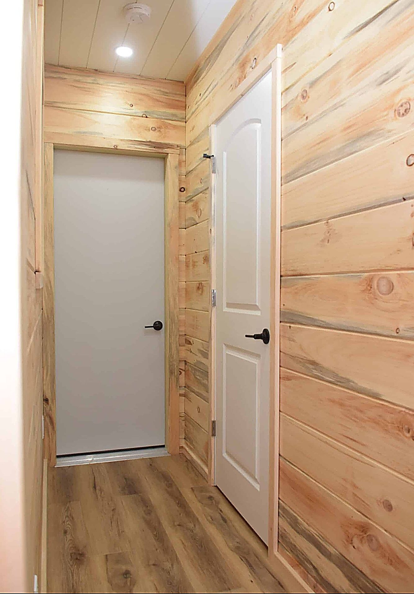 40ft Augustine Container Home – Open Plan, 1 Bath – 40FT Augustine Luxury Container Home with Kitchen, Bathroom & Garage | Ready to Ship | Free USA Delivery — 40ft — new in new condition (6)