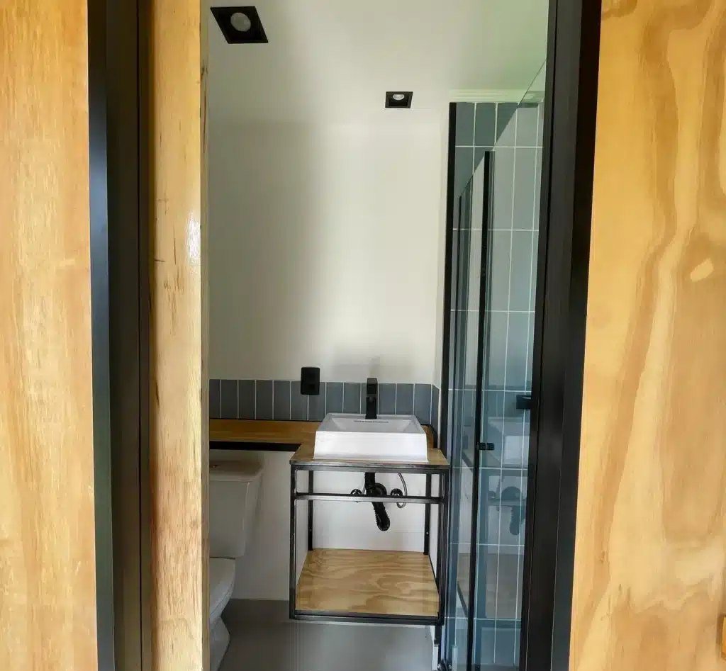 20ft Cozy Cabin Container Home – Kitchenette, Bath – Custom 20ft Cozy Cabin Container House — 20ft — new in new condition (6)