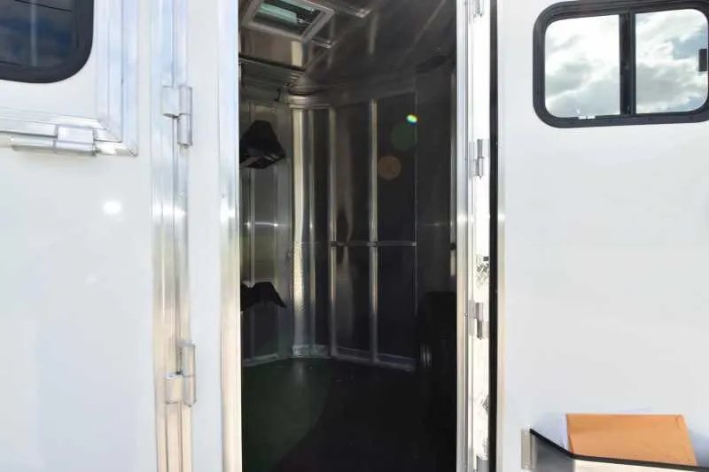 2018 Lakota 2HBPST 2 Horse Trailer – Dressing Room – Interior view of the front storage compartment with a roof vent