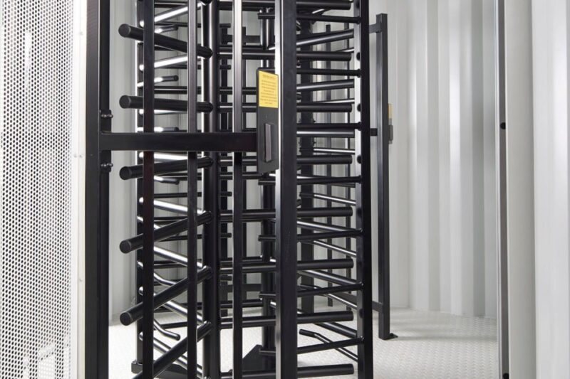 10 ft Single Turnstile Unit – Blue – Interior close-up of a black full-height mechanical turnstile for access control
