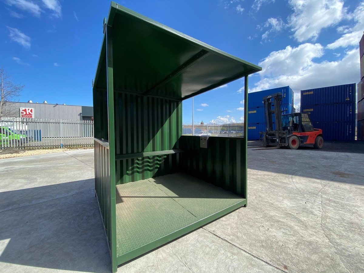 5ft × 8ft Steel Smoking Shelter – Ventilated, Lockable Enclosure – green smoking shelter with open entrance and sloped roof
