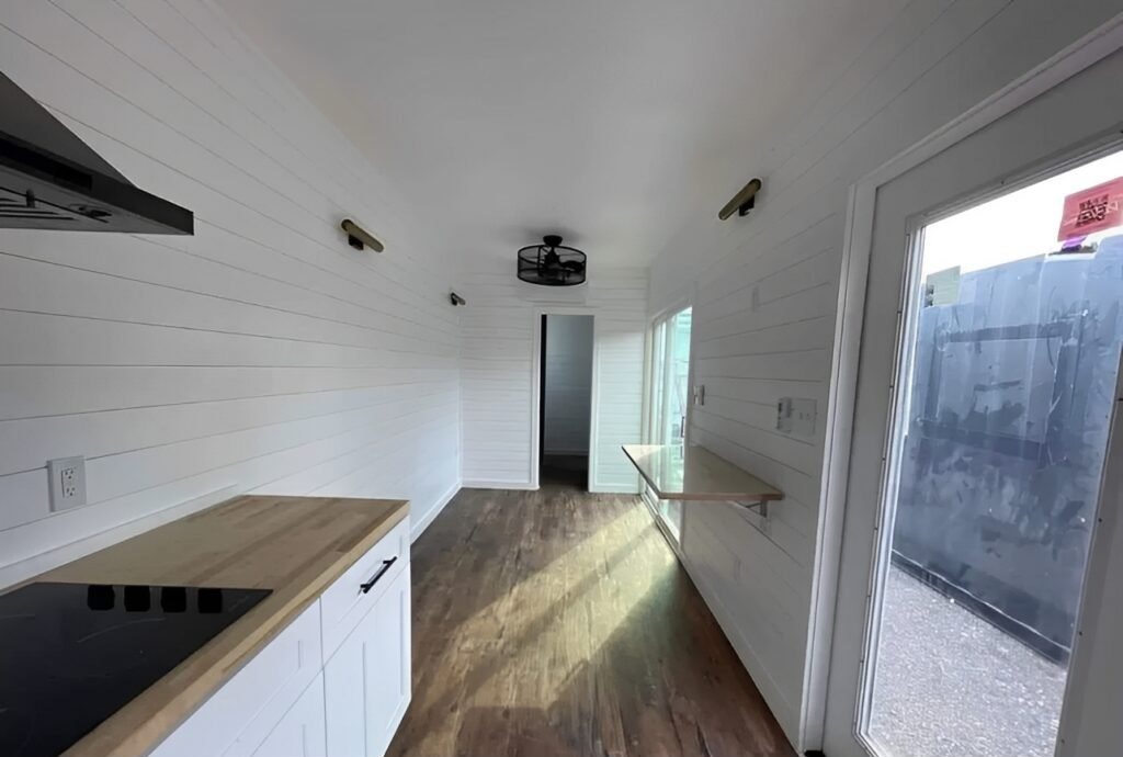 40ft 1-Bedroom High Cube Container Home – Rooftop Deck – Customized 40ft Shipping Container Made into Luxurious 1 Bedroom — 40ft — new in new condition (2)
