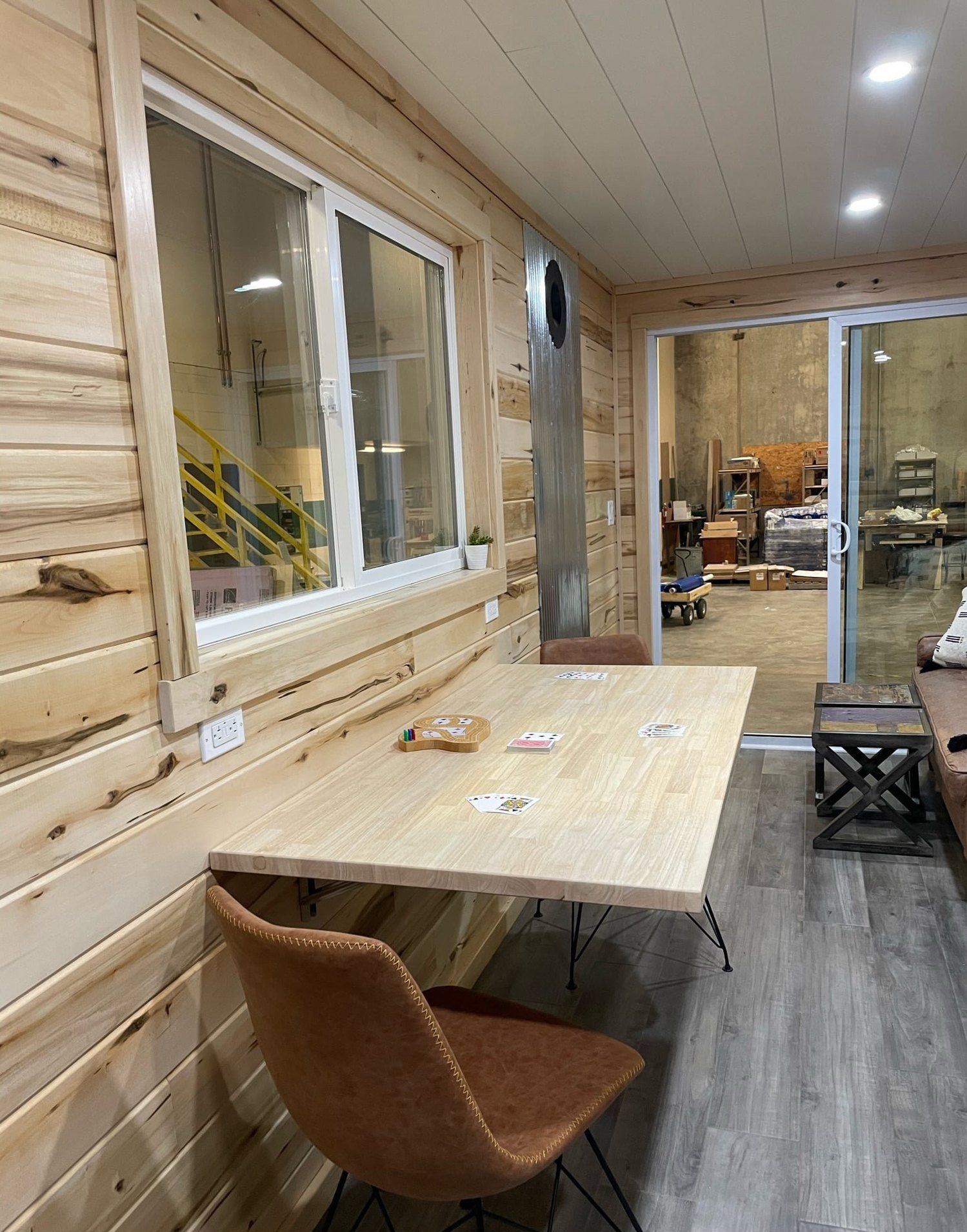 20ft Jack Container Cabin – Open Layout, Kitchenette & Bath – 20FT Jack Hunting Container Cabin | Off-Grid Container Home with Kitchen & Rooftop Deck — 20ft — new in new condition (8)