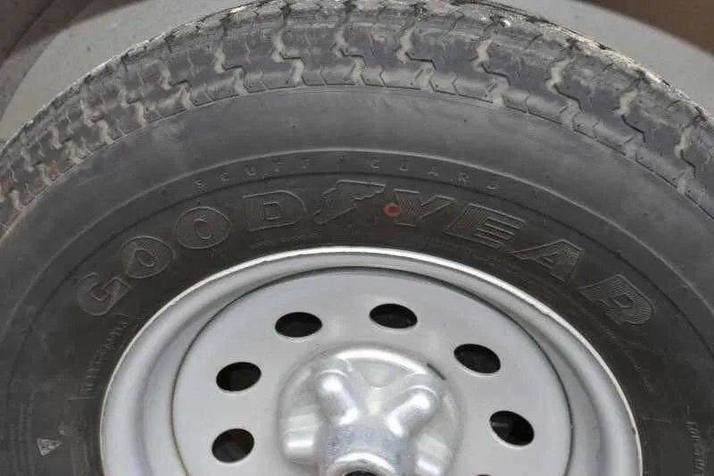 2016 Shadow 2 Horse Trailer – Aluminum, Dressing Room – Close-up shot of a trailer tire showing the tire brand and tread