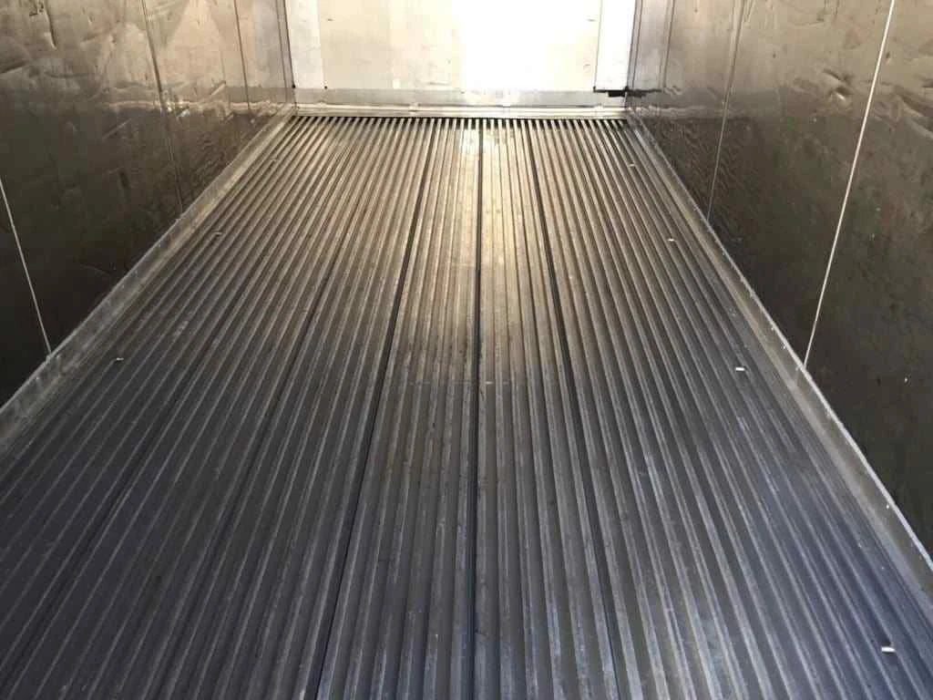 20ft Refrigerated Shipping Container – Thermo King Freezer – empty refrigerated container interior with ribbed metal floor
