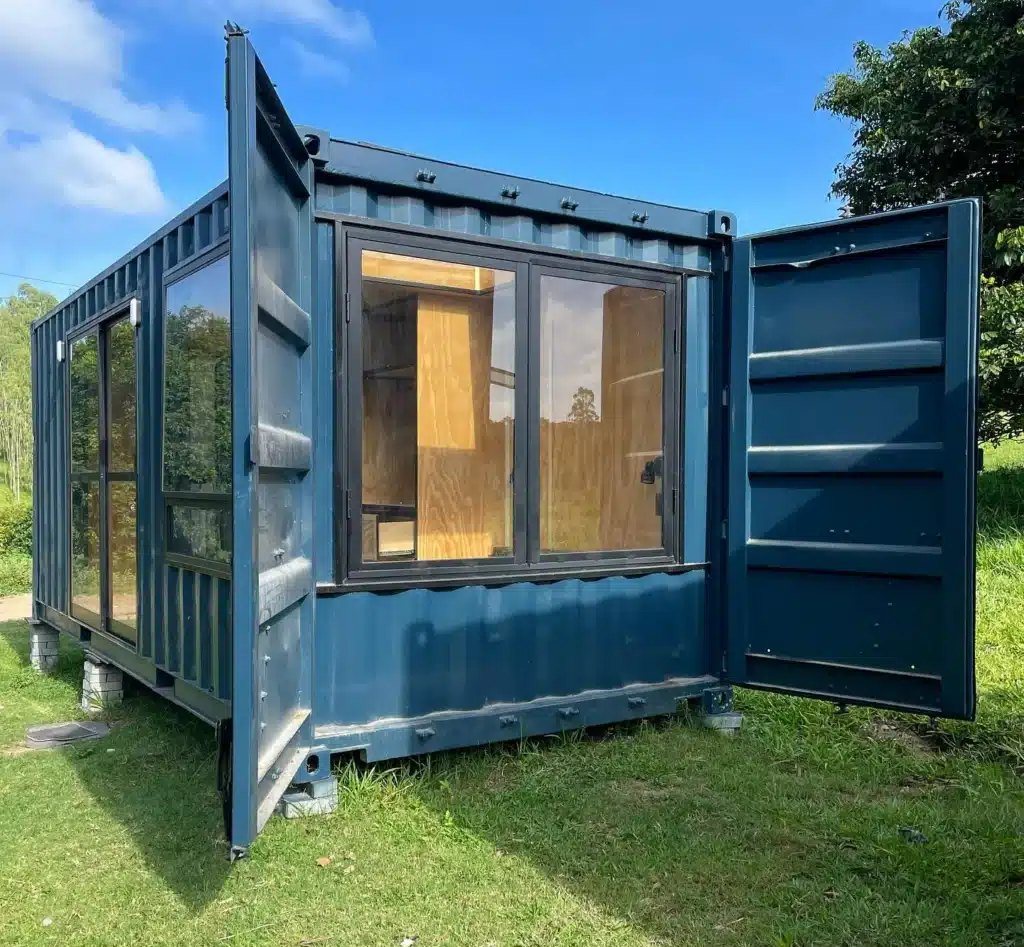 20ft Cozy Cabin Container Home – Kitchenette, Bath – Custom 20ft Cozy Cabin Container House — 20ft — new in new condition (2)
