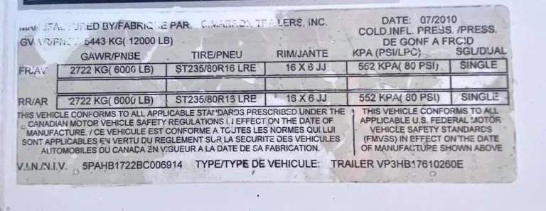 2011 Cimarron 3 Horse Bumper Pull – Insulated Roof – Close up of the manufacturer VIN and specifications data plate