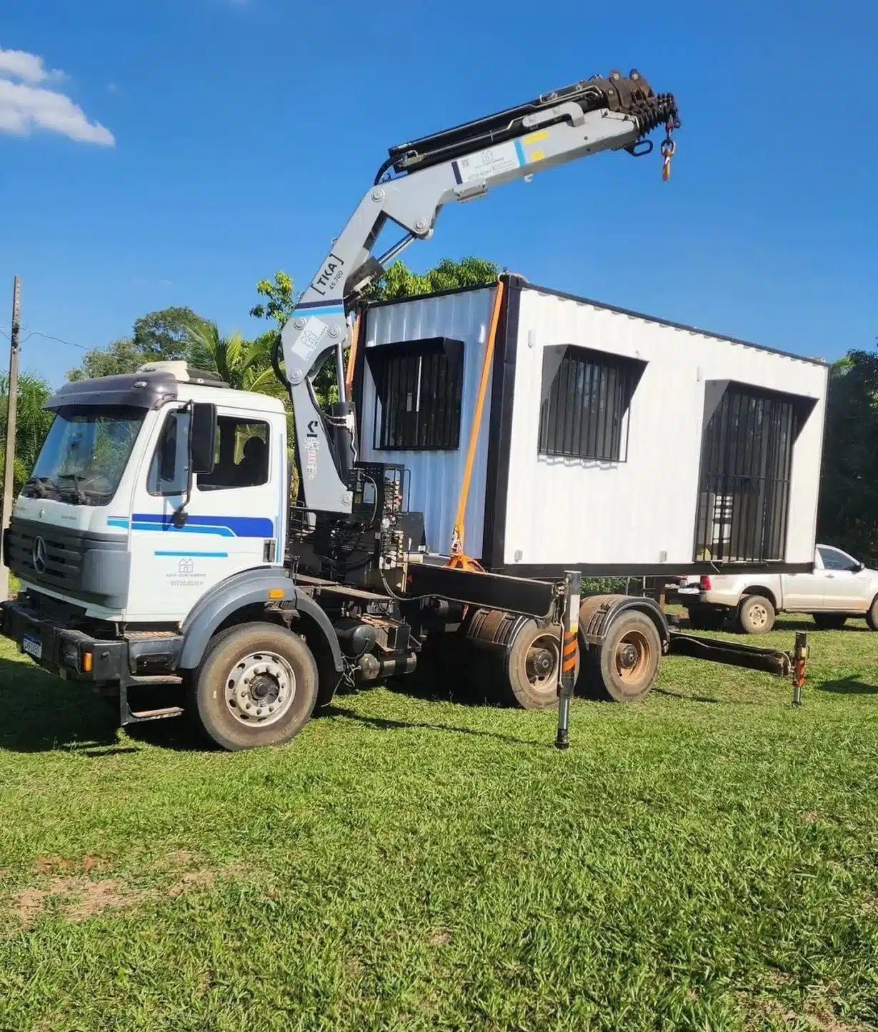 20ft Container Home – Integrated Water Tank – Custom 20ft Shipping Container Home With Water Tank — 20ft — new in new condition (2)