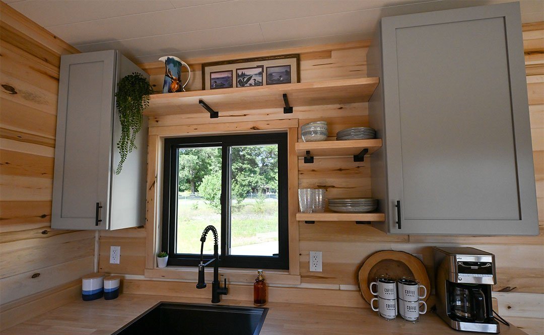 40ft Augustine Container Home – Open Plan, 1 Bath – 40FT Augustine Luxury Container Home with Kitchen, Bathroom & Garage | Ready to Ship | Free USA Delivery — 40ft — new in new condition (10)