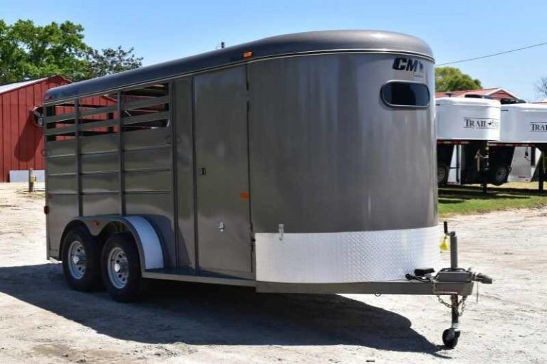2017 CM 3HSLBP 3 Horse Trailer – Galvanneal, Dressing Room – Front three-quarter view from the right side showing the gray exterior and hitch
