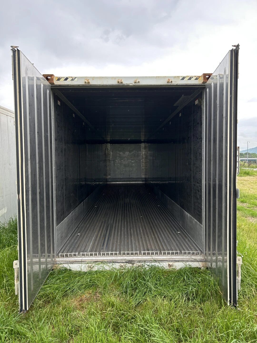 40ft High Cube Refrigerated Container – Insulated Storage – empty refrigerated container interior with both cargo doors open